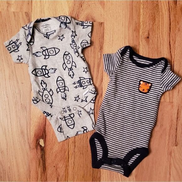 Carter's & Gerber Preemie Onesie Bundle - Picture 3 of 6